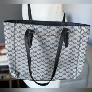 Michael kors tote bag